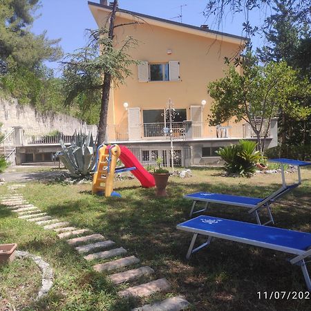 Parco Dei Gelsomini Bed & Breakfast Ascoli Piceno Luaran gambar
