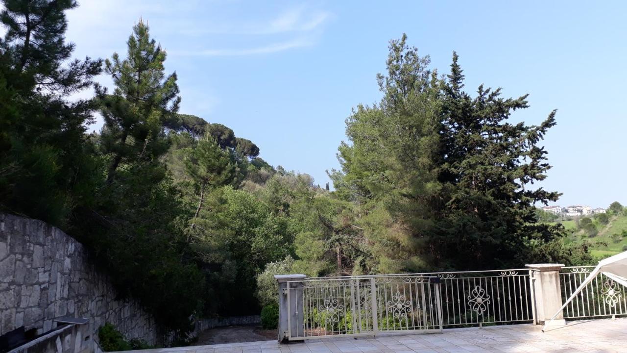 Parco Dei Gelsomini Bed & Breakfast Ascoli Piceno Luaran gambar