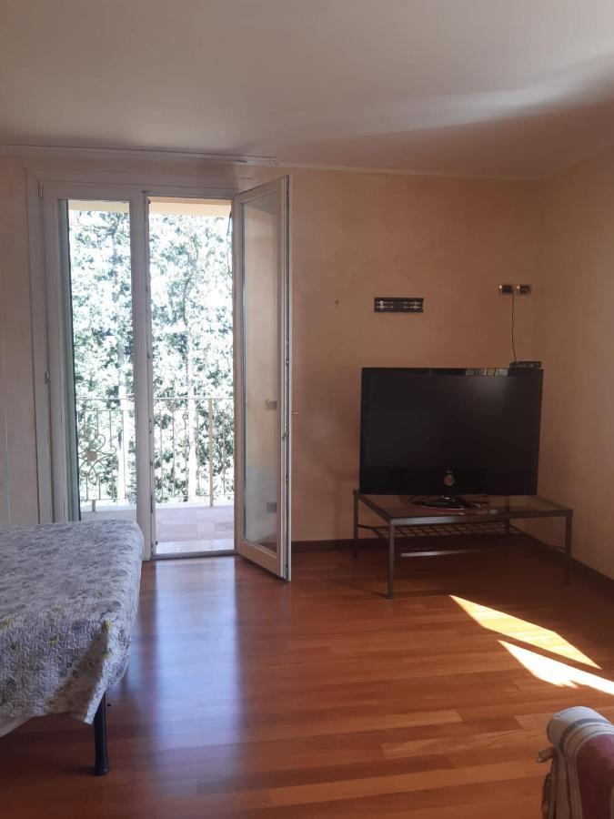 Parco Dei Gelsomini Bed & Breakfast Ascoli Piceno Luaran gambar