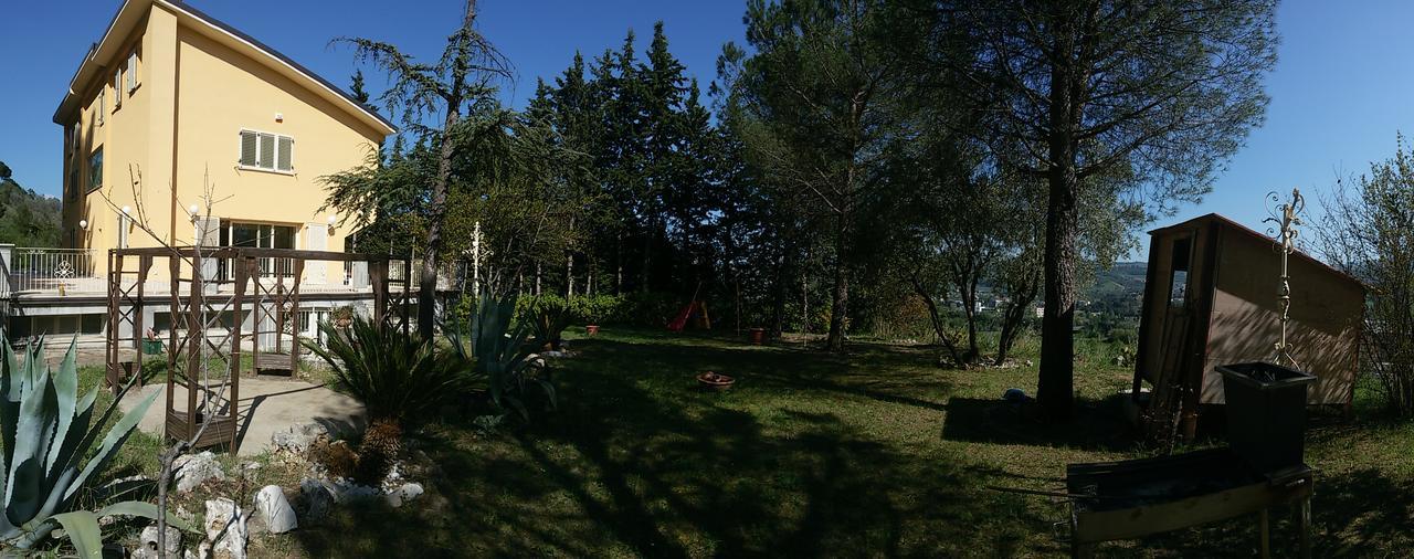 Parco Dei Gelsomini Bed & Breakfast Ascoli Piceno Luaran gambar